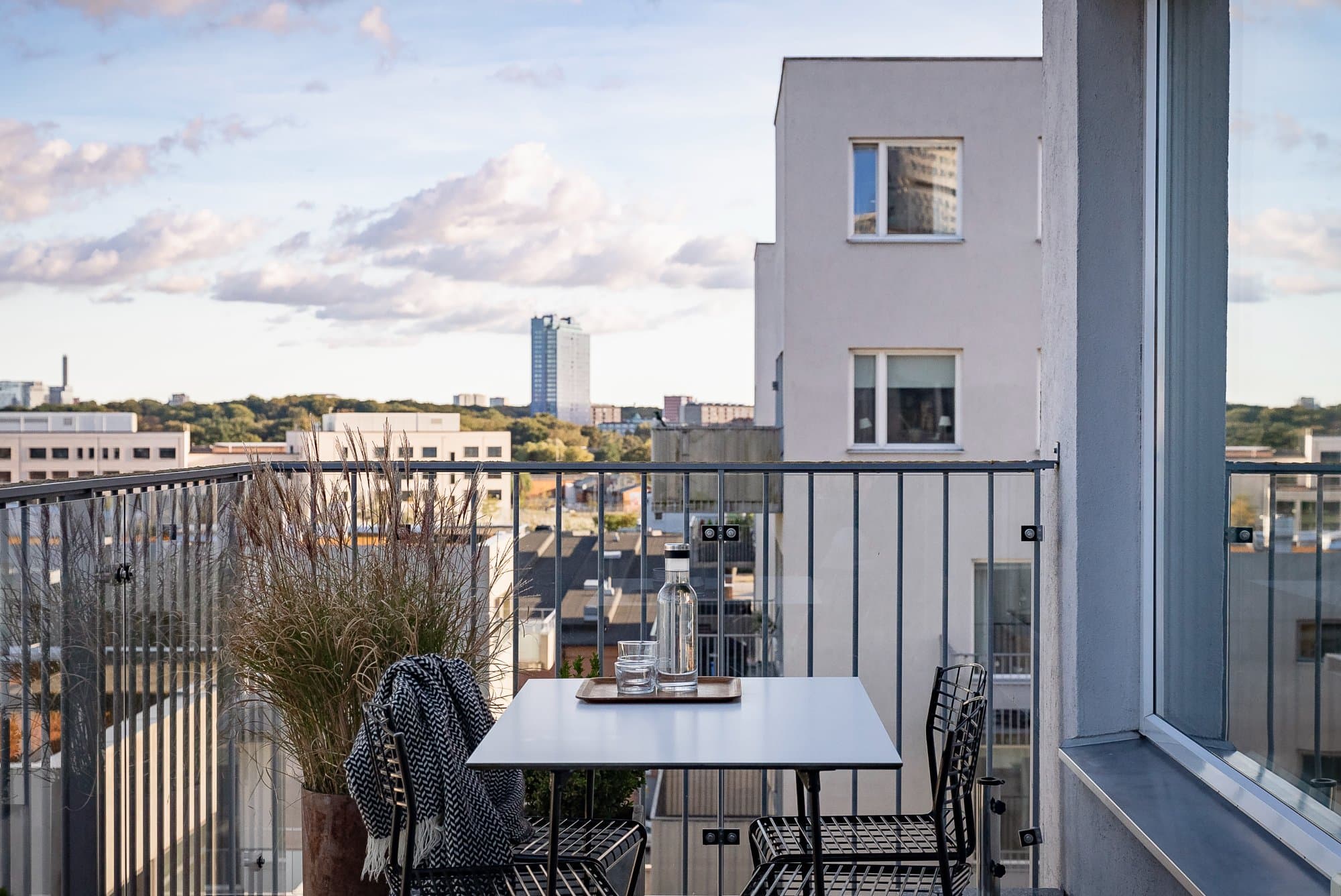 Mäklare i Malmö 2026 — jämför, välj rätt och sälj smartare